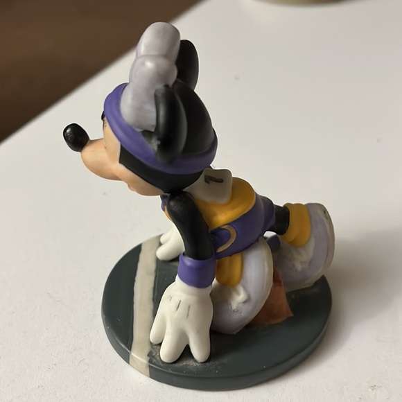 Track Star Mini Mouse Figurine! - Picture 4 of 5